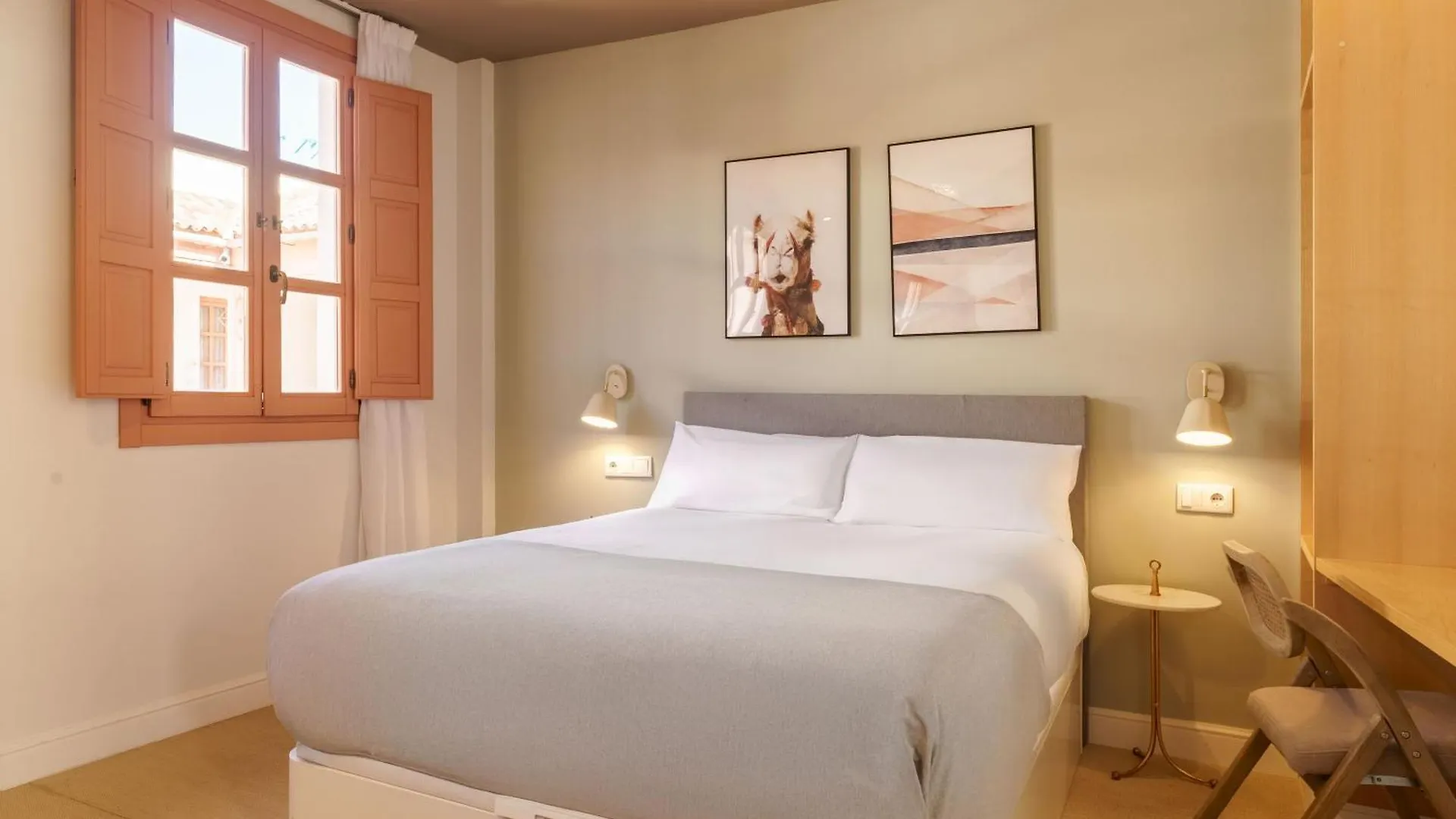 Limehome Cordoba Calle Pozanco 0*,